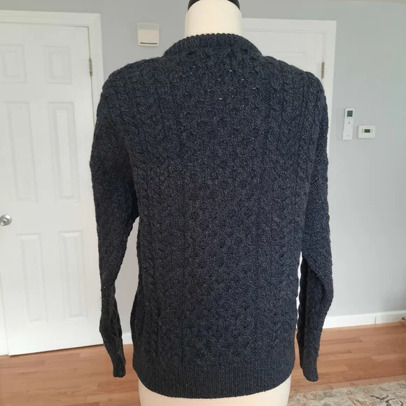 Shannon dark blue wool cardigan. - Picture 2 of 9